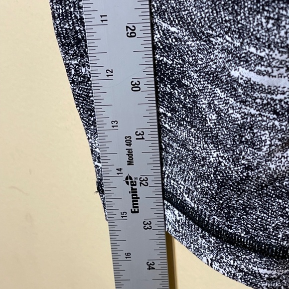 lululemon athletica Black and Gray Leggings - Picture 4 of 7